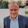 Richard L Brown