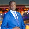 Warren Okumu
