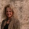 Zsuzsa Schmidt