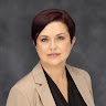 Nicole M Strauts