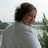 Zsuzsanna Szuts