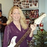 Lorraine Wallis